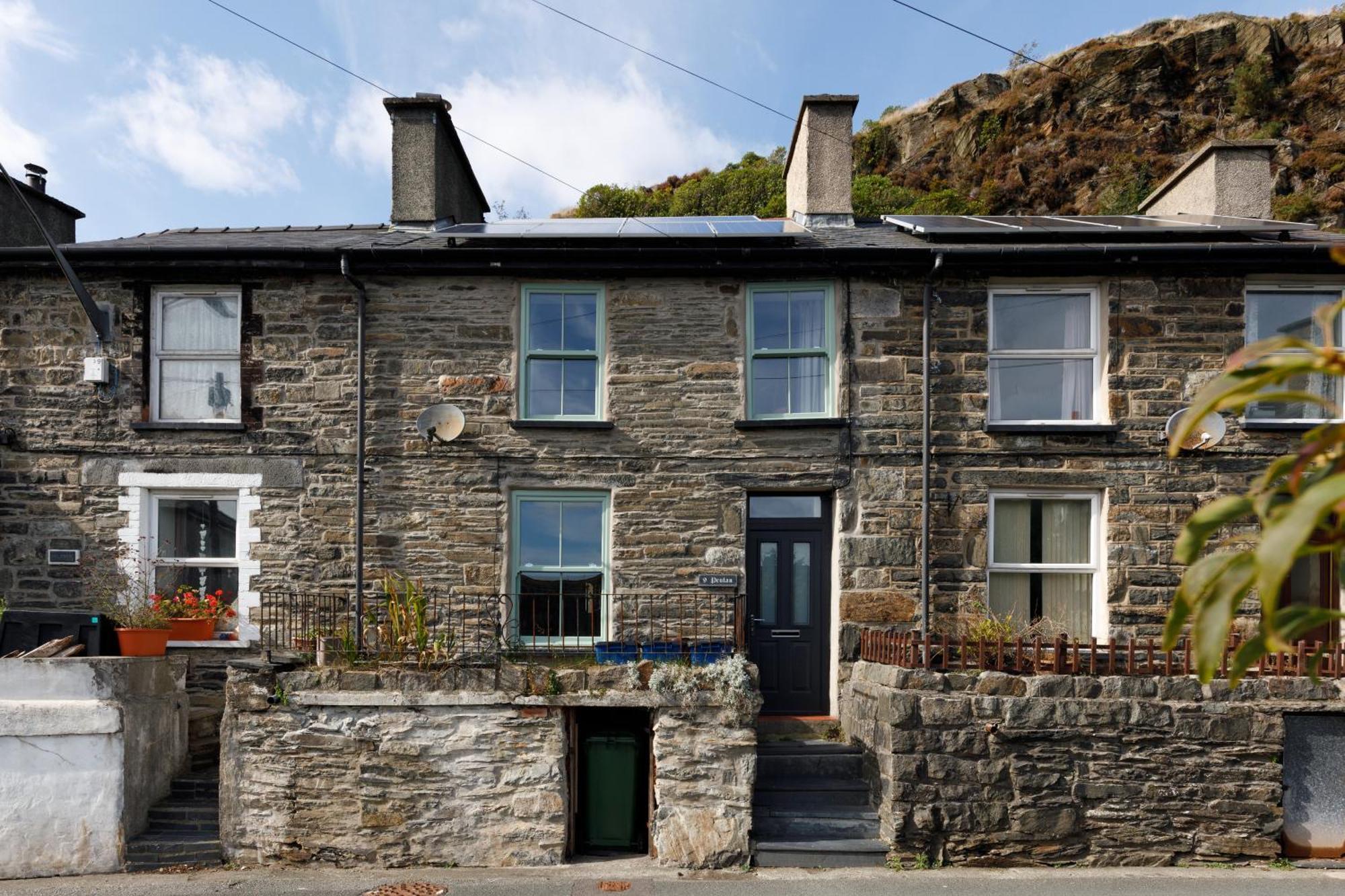 Cosy, 2-Bedroom Snowdonia Cottage Mountain Retreat Tanygrisiau Exterior photo